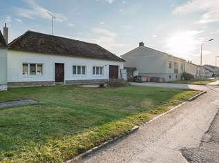 Weinviertler Bauernhaus in Ruhelage – rund 1.900 m² Grundstück mit viel Gestaltungsspielraum, 279999 €, Immobilien-Häuser in 2153 Stronsdorf Weinviertler Bauernhaus in Ruhelage – rund 1.900 m² Grundstück mit viel Gestaltungsspielraum, 279999 €, Immobilien-Häuser in 2153 Stronsdorf