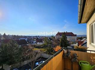 Aussicht inklusive: Helle, sehr große 3-Zimmer-Wohnung mit Balkon und Garage in attraktiver Lage, 267000 €, Immobilien-Wohnungen in Niederösterreich