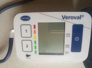 Veroval COMPACT Oberarm-Blutdruckmessgerät (Modell BPU 22) Veroval COMPACT Oberarm-Blutdruckmessgerät (Modell BPU 22)
