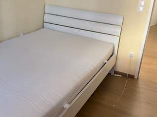 Jugendzimme Schrank Bett Kommode Nachtkästchen