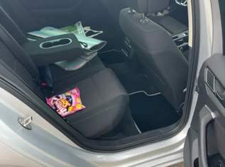 Ich verschenke meinen Volkswagen Passat. Ich verschenke meinen Volkswagen Passat.