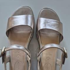 Elegante Tamaris Sandalen, Echtleder, Neuwertig, 50 €, Kleidung & Schmuck-Accessoires, Uhren, Schmuck in 1130 Hietzing