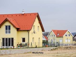 Einfamilienhaus im Rohbau mit Doppelgarage und herrlichem Ausblick – viel Potenzial, 524000 €, Immobilien-Gewerbeobjekte in 3032 Eichgraben