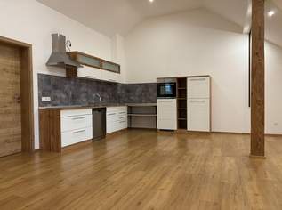 Schöne Dachgeschosswohnung in zentraler Lage: 109 m², 3 Zimmer & Terrasse, 159000 €, Immobilien-Wohnungen in 4773 Eggerding