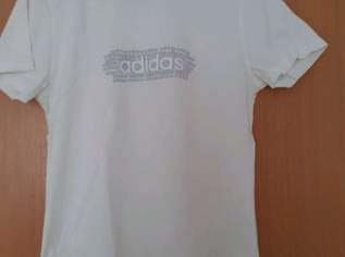 Adidas T-Shirt Damen, 4 €, Kleidung & Schmuck-Damenkleidung in 4030 Linz