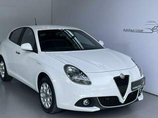 Giulietta Super *Bi-Xenon*PDC*Kamera*SitzH*DAB*, 13890 €, Auto & Fahrrad-Autos in 5020 Altstadt Giulietta Super *Bi-Xenon*PDC*Kamera*SitzH*DAB*, 13890 €, Auto & Fahrrad-Autos in 5020 Altstadt