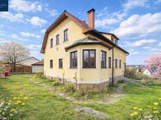 Großzügige Liegenschaft in beliebter Zwettler Wohnsiedlung - Herrlicher Garten, 318000 €, Immobilien-Häuser in Niederösterreich Großzügige Liegenschaft in beliebter Zwettler Wohnsiedlung - Herrlicher Garten, 318000 €, Immobilien-Häuser in Niederösterreich