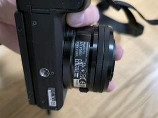 Sony Alpha 6300 (4K) + 16-50mm OSS – Neuwertig | Riesiges Zubehör-Set (Stative, 256GB SD, 3 Akkus) – VHB, 1399 €, Marktplatz-Kameras & TV & Multimedia in 2020 Gemeinde Hollabrunn