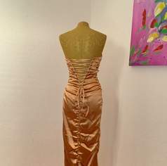 Zauberhaftes Ballkleid/Abendkleid - mit Schnürung am Rücken