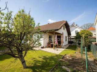 Charmantes Einfamilienhaus im Kleingartenverein auf Eigengrund, 550000 €, Immobilien-Häuser in 1110 Simmering
