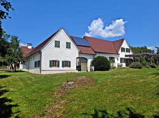 Charmanter Vierkanthof mit großzügiger Wohnfläche, Pool im Atrium und Nebengebäude in idyllischer Lage, 1645000 €, Immobilien-Häuser in 8271 Bad Waltersdorf