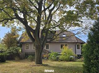 Modernisiertes Einfamilienhaus mit 160 m² Wohnfläche, 5 Zimmer, Einliegerwohnung, Vollkeller & PV-Anlage!, 445000 €, Immobilien-Häuser in 2125 Neubau Modernisiertes Einfamilienhaus mit 160 m² Wohnfläche, 5 Zimmer, Einliegerwohnung, Vollkeller & PV-Anlage!, 445000 €, Immobilien-Häuser in 2125 Neubau