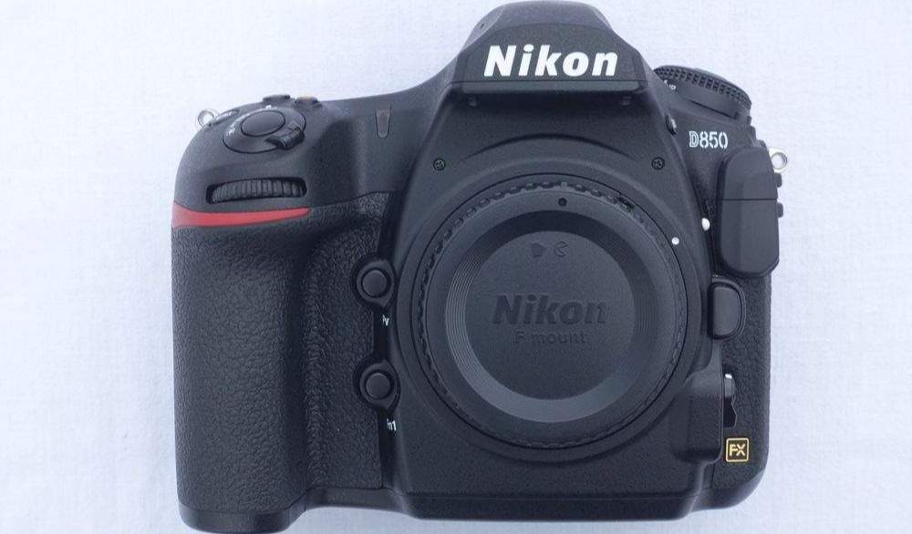 Nikon D850 in der Originalverpackung
