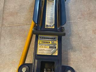 STRONGHOLD Rangierwagenheber SUV 3t, 30 €, Auto & Fahrrad-Teile & Zubehör in 2384 Breitenfurt