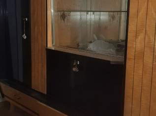 Schrank 60/70 jahre, 110 €, Marktplatz-Bücher & Bildbände in 1020 Leopoldstadt