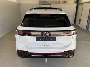 Tiguan R-Line 2.0 TDI 4M AHK+Stdhz+360°+HUD+L..., 65093 €, Auto & Fahrrad-Autos in 6844 Gemeinde Altach Tiguan R-Line 2.0 TDI 4M AHK+Stdhz+360°+HUD+L..., 65093 €, Auto & Fahrrad-Autos in 6844 Gemeinde Altach