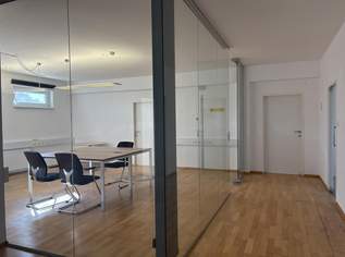 Bürofläche mit Parkflächen und guter Infrastruktur, 3863.04 €, Immobilien-Gewerbeobjekte in 4910 Ried im Innkreis