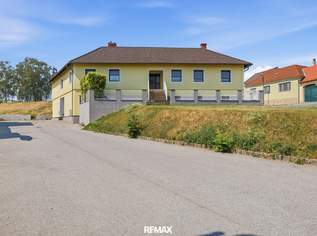 Großzügiges Baumeisterhaus mit uneinsehbarem Innenhof in Mailberg, 375000 €, Immobilien-Häuser in 2024 Mailberg Großzügiges Baumeisterhaus mit uneinsehbarem Innenhof in Mailberg, 375000 €, Immobilien-Häuser in 2024 Mailberg