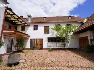 Großzügige Liegenschaft - Wohnhaus, Gastronomiebereich und 3.100 m² Garten im Zentrum, 399000 €, Immobilien-Häuser in 3920 Groß Gerungs Großzügige Liegenschaft - Wohnhaus, Gastronomiebereich und 3.100 m² Garten im Zentrum, 399000 €, Immobilien-Häuser in 3920 Groß Gerungs