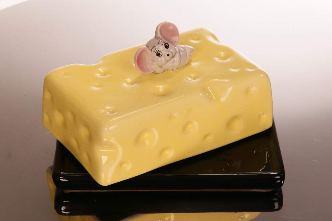 Käseschale mit Maus
