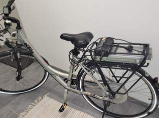 Verkaufe Damen-E-Bike, 300 €, Auto & Fahrrad-Fahrräder in 3100 St. Pölten