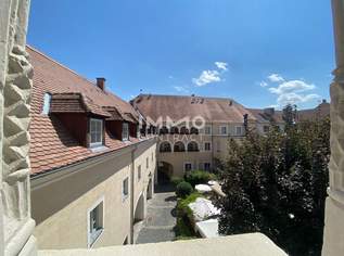 FAST 200 m² WOHNFLÄCHE IM ZENTRUM VON KREMS WARTEN AUF SIE!, 2000 €, Immobilien-Wohnungen in 3500 Am Steindl