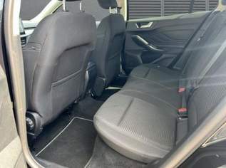 Focus Turnier Titanium X+Winterpaket+LED+RFK ..., 23573 €, Auto & Fahrrad-Autos in 6844 Gemeinde Altach