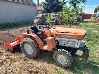 Kubota B1400 mit div. Anbauteilen abzugeben.