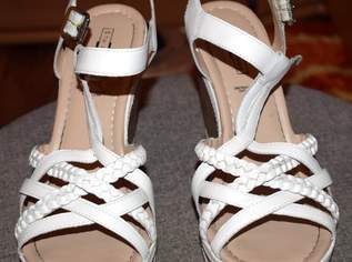 Damen Sandaletten mit Keilabsatz weiß Marke 5th Avenue Größe 40, 15 €, Kleidung & Schmuck-Damenkleidung in 3370 Gemeinde Ybbs an der Donau Damen Sandaletten mit Keilabsatz weiß Marke 5th Avenue Größe 40, 15 €, Kleidung & Schmuck-Damenkleidung in 3370 Gemeinde Ybbs an der Donau