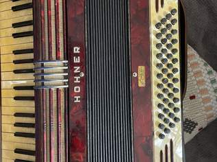 Harmonikas , 550 €, Marktplatz-Musik & Musikinstrumente in 1120 Meidling Harmonikas , 550 €, Marktplatz-Musik & Musikinstrumente in 1120 Meidling