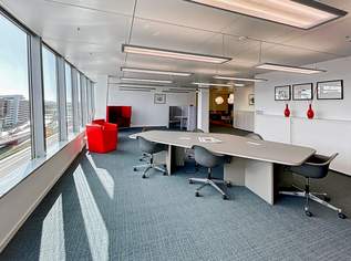 Auf Ihre Wünsche zugeschnittene Arbeitsplätze bieten wir Ihnen in Regus MFZ Auf Ihre Wünsche zugeschnittene Arbeitsplätze bieten wir Ihnen in Regus MFZ