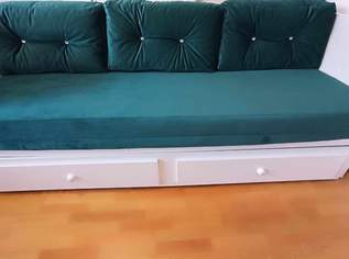 Sofa / Couch mit ausziehbarer Staufläche und Zirkonia Polster (250 cm lange Couch auch vorhanden!) beide in Türkis Farbe