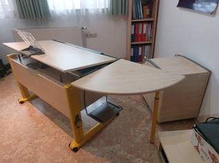 Mitwachsender Schreibtisch Moll mit Rollcontainer mit Schreibtischsessel, 430 €, Kindersachen-Kinderzimmer in 4501 Neuhofen an der Krems