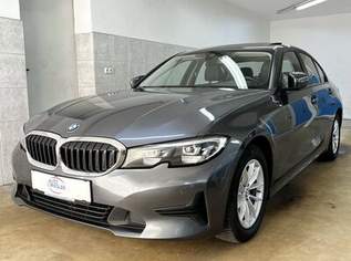 318d Advantage ''LED-Navi-Leder-Livecockp-Glasdach'', 24500 €, Auto & Fahrrad-Autos in 4906 Eberschwang