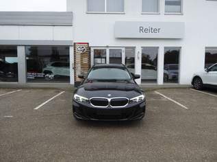 318d Touring Aut. *LED*CURVED*SHZ*, 27990 €, Auto & Fahrrad-Autos in 4600 Wels