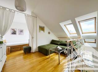 Ruhige 2 Zimmer DG-Galerie-Wohnung mit Küche in bester Zentrumslage, 748.98 €, Immobilien-Wohnungen in Oberösterreich
