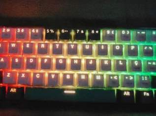 Beleuchtete Gamer Tastatur , 25 €, Marktplatz-Computer, Handys & Software in 1100 Favoriten Beleuchtete Gamer Tastatur , 25 €, Marktplatz-Computer, Handys & Software in 1100 Favoriten