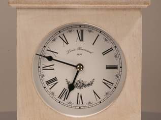 Antike Standuhr, 49 €, Kleidung & Schmuck-Accessoires, Uhren, Schmuck in 1200 Brigittenau Antike Standuhr, 49 €, Kleidung & Schmuck-Accessoires, Uhren, Schmuck in 1200 Brigittenau