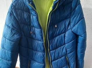 Winterjacke der Marke Nordcap , 15 €, Kleidung & Schmuck-Damenkleidung in 6604 Gemeinde Höfen Winterjacke der Marke Nordcap , 15 €, Kleidung & Schmuck-Damenkleidung in 6604 Gemeinde Höfen