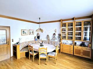 Traumaussicht garantiert: Großzügiges Ein-/Zweifamilienhaus mit vielen Möglichkeiten, 449000 €, Immobilien-Häuser in 2560 Berndorf