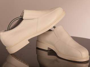 Schuhe weiß, Gr. 46 (Arztschuhe), 79 €, Kleidung & Schmuck-Herrenkleidung in 1200 Brigittenau