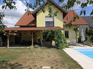 OPEN HOUSE! Hier lebt es sich ruhig und entspannt - Pool inklusive!, 620000 €, Immobilien-Häuser in 2170 Poysdorf
