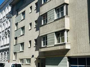 Helle Zweizimmewohnung mit Aufzug, 249000 €, Immobilien-Wohnungen in 1170 Hernals