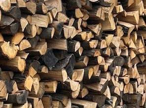 Verkaufe trockenes Brennholz