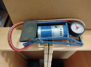 Luftpumpe, 9 €, Haus, Bau, Garten-Hausbau & Werkzeug in 2232 Gemeinde Deutsch-Wagram