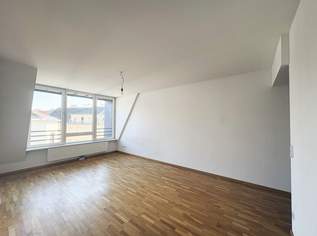 Lichtdurchflutete 2 Zimmer DG- Wohnung - Donaukanal und Prater in der Nähe, 299000 €, Immobilien-Wohnungen in 1030 Landstraße