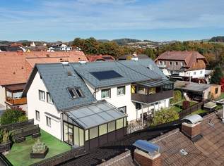 MEHRFAMILIENHAUS - Großzügiges und gepflegtes Wohnen in bester Pregartner Lage, 610000 €, Immobilien-Häuser in 4230 Pregarten