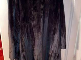 Pelzmantel, 350 €, Kleidung & Schmuck-Damenkleidung in 1100 Favoriten Pelzmantel, 350 €, Kleidung & Schmuck-Damenkleidung in 1100 Favoriten