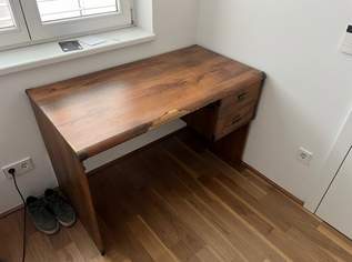 Schreibtisch mit Schublade, 50 €, Haus, Bau, Garten-Möbel & Sanitär in 1010 Innere Stadt