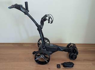 Voiturette de golf télécommandée MGI Navigator Ai GPS+ neuve avec accessoires, 400 €, Marktplatz-Sportgeräte & Zubehör in Deutschland